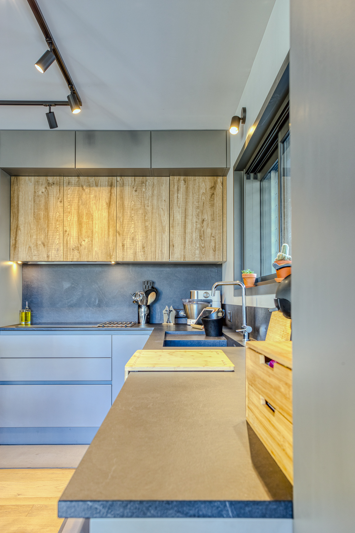 Photo d'une Cuisine Laquée à Bresolles Maison Bois